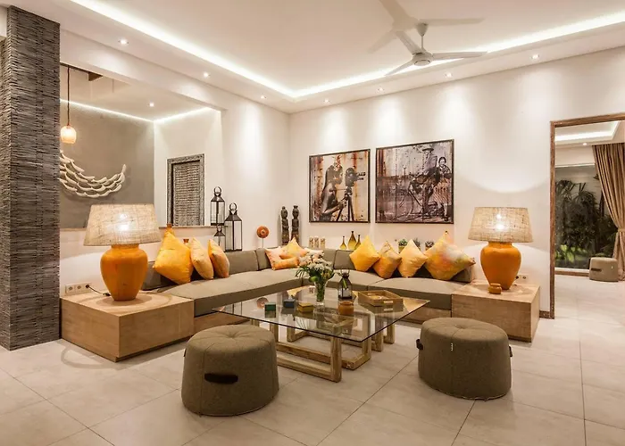 Chill Out In A Luxurious 4 Bedroom * Seminyak
